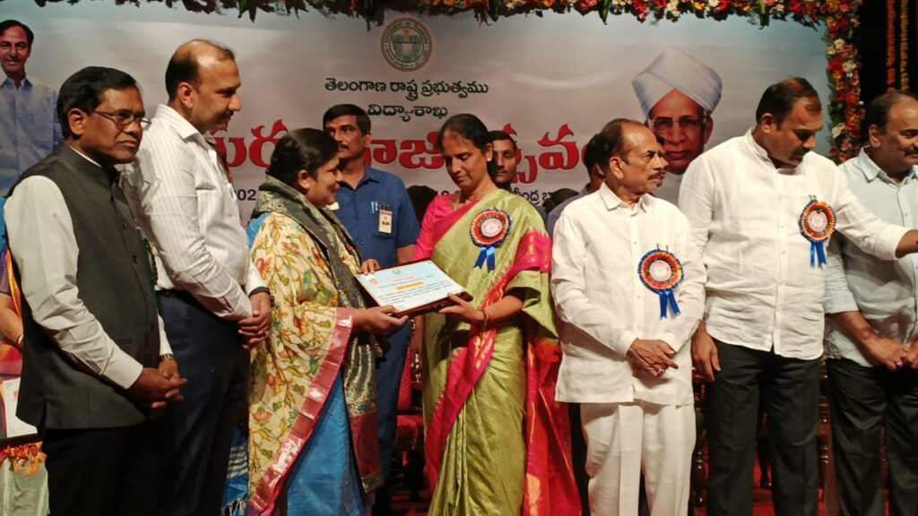 principal a manideepthi vidyapost, peddapalli jr. college